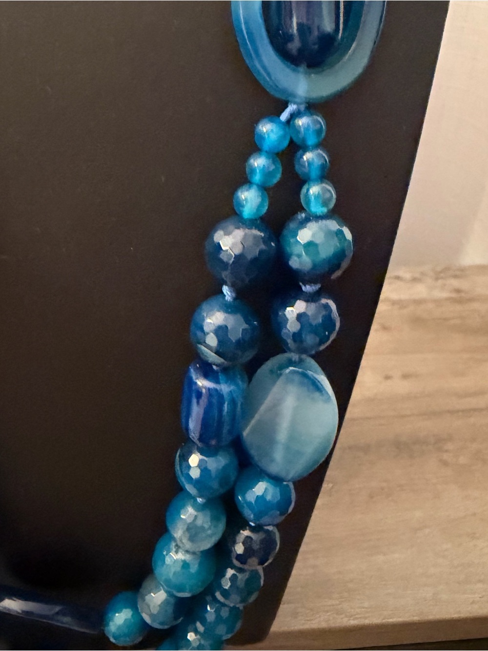 Gorgeous!!! Statement necklace Heavy #K82 Blue Agate or Glass ? Flower accent - Picture 6 of 16